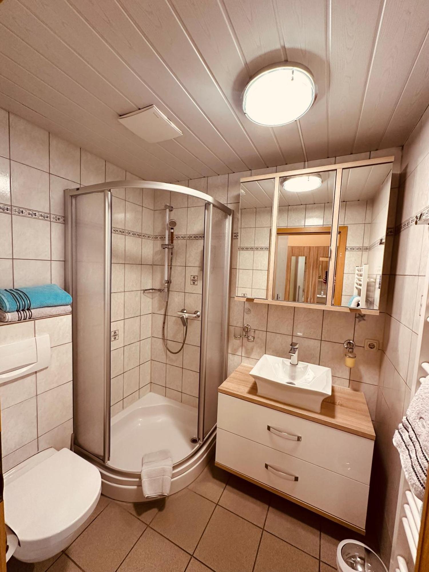Hotel Drostenhof Garni 埃森斯 外观 照片